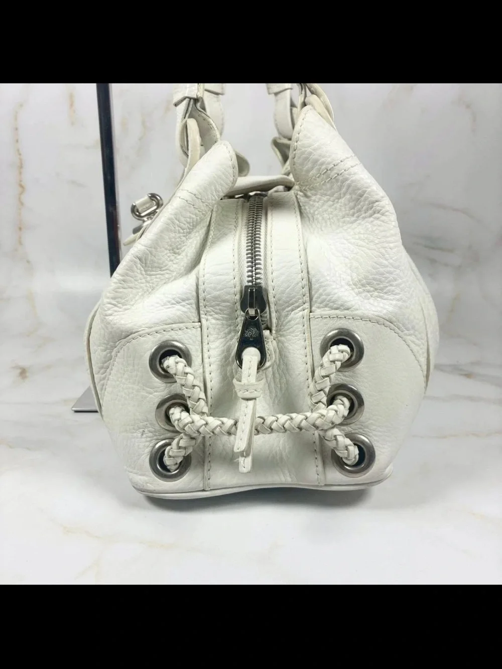 Mulberry White Pebbled Leather Shoulder Bag with Turn-Lock